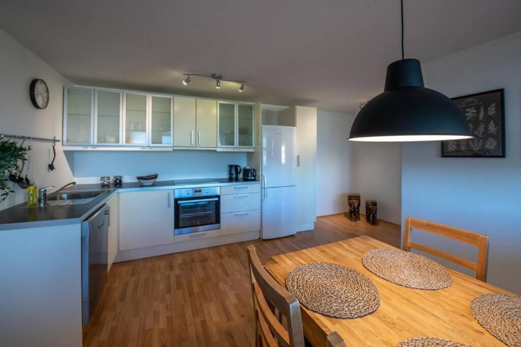 Lovely One Bedroom Apartment In Hafnarfjörður Екстериор снимка