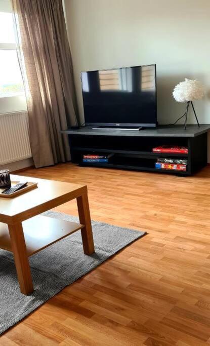 Lovely One Bedroom Apartment In Hafnarfjörður Екстериор снимка